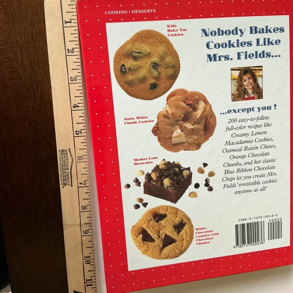 Nestle 75th Anniversary Tin Mrs Fields Cookie Book Sunset Cookies Cookbook Lot